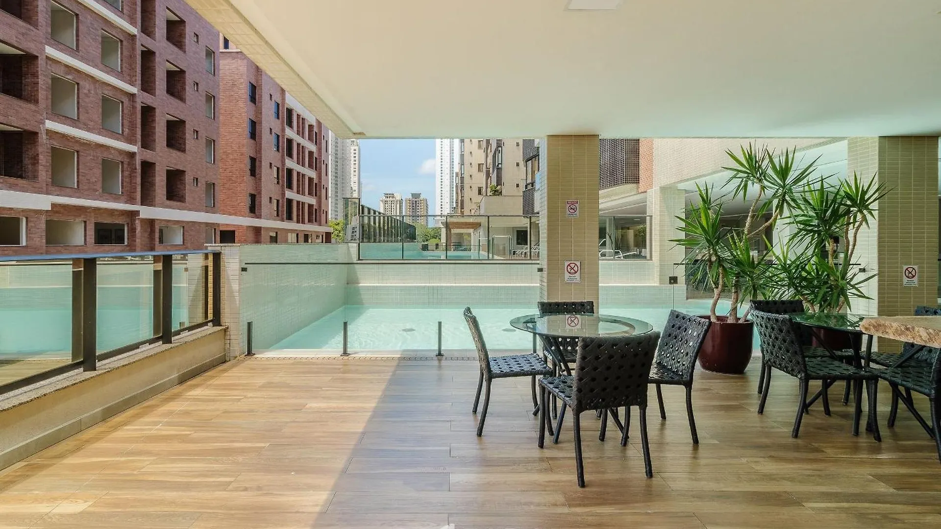 Apto 1Q C/ Piscina A 650M Da Praia Pdn0113 Balneário Camboriú