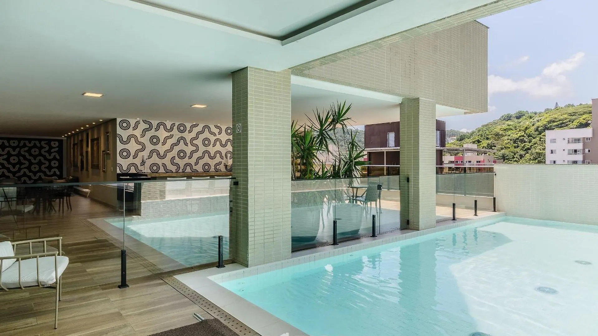 Apto 1Q C/ Piscina A 650M Da Praia Pdn0113 Balneário Camboriú アパート
